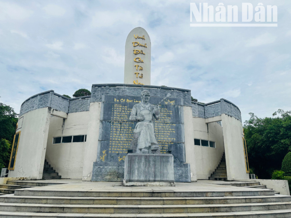 Khu lưu niệm nghệ thuật Đờn ca tài tử Nam Bộ và nhạc sĩ Cao Văn Lầu. (Ảnh TRỌNG DUY) img-2550-4535.jpg