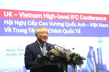 Phó Thủ tướng Thường trực Nguyễn Hòa Bình mong muốn Vương quốc Anh và Trung tâm Tài chính London tiếp tục hỗ trợ, đồng hành cùng Việt Nam, đặc biệt trong việc quảng bá và giới thiệu Trung tâm Tài chính Việt Nam. (Ảnh: VGP/Nguyễn Hoàng)