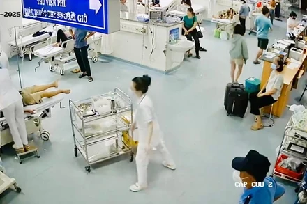 Khẩn trương cấp cứu bệnh nhân ngay khi tiếp nhận.