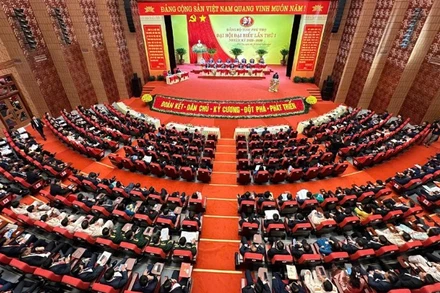 Toàn cảnh Đại hội Đảng bộ tỉnh Phú Thọ lần thứ I.