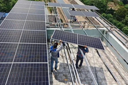 Lắp đặt pin mặt trời cho xưởng sản xuất ở Hàm Thuận Nam (Bình Thuận).