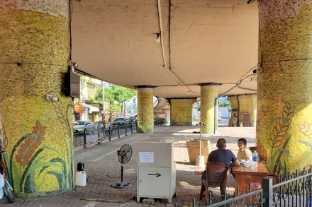 Bãi trông giữ xe dưới gầm cầu Chương Dương đã đóng cửa, không còn phương tiện trông giữ tại đây.