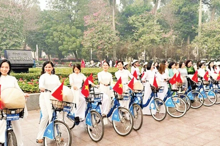 Xe đạp cho thuê của Công ty Trí Nam ở Hà Nội.