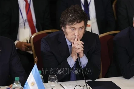 Tổng thống Argentina Javier Milei tại Hội nghị thượng đỉnh Mercosur ở Montevideo, Uruguay. (Ảnh tư liệu: THX/TTXVN)