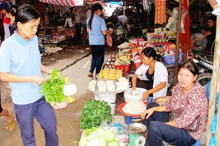 Quyết định số 380/QĐ-TTg phê duyệt đề án Xây dựng và công bố mức sống tối thiểu hằng năm làm căn cứ xác định các chuẩn chính sách xã hội. (Ảnh: BẮC SƠN)