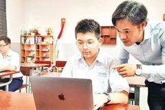 Học sinh Trường THPT chuyên Lê Hồng Phong, Thành phố Hồ Chí Minh học môn trí tuệ nhân tạo.