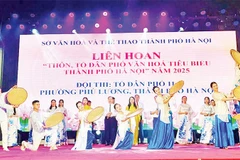 Các tiết mục văn nghệ đều mang đậm màu sắc văn hóa truyền thống.