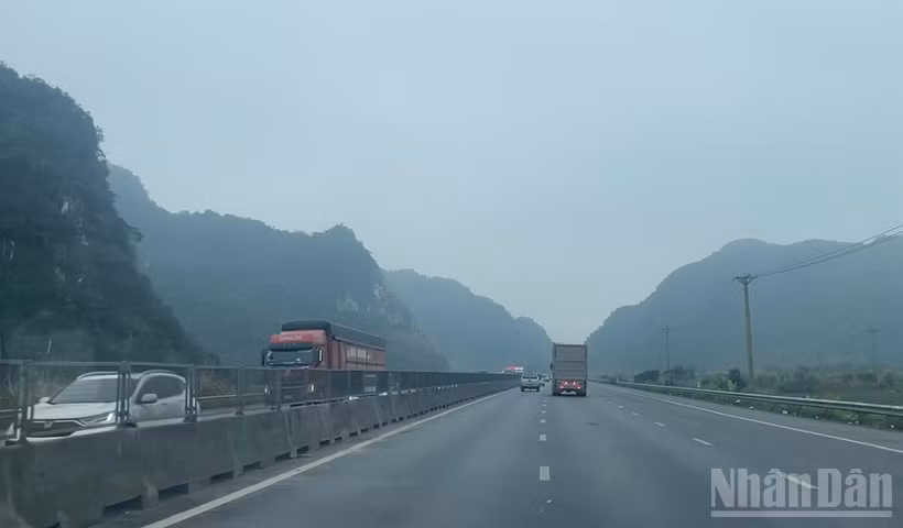 Dự báo nhiều nơi ở miền bắc sáng sớm có sương mù và sương mù nhẹ rải rác. (Ảnh minh họa: Đ.T)