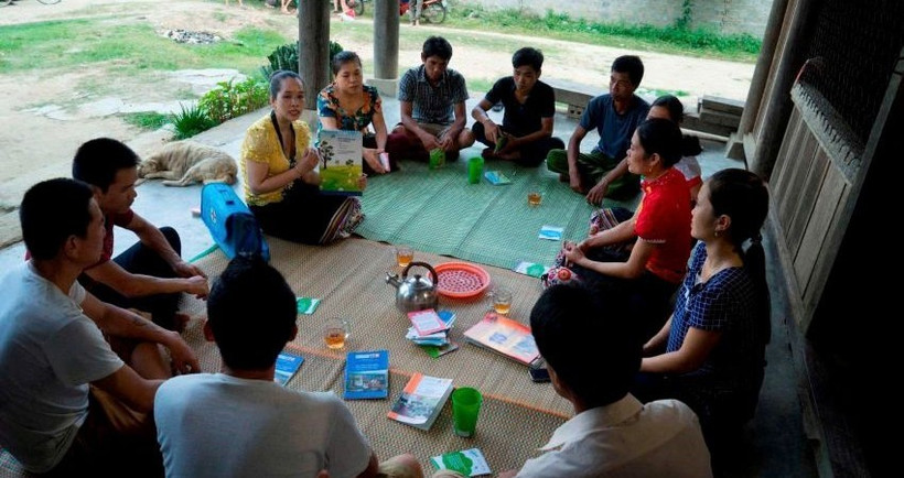 Tuyên truyền phòng, chống HIV/AIDS đến tận các bản làng xa xôi.