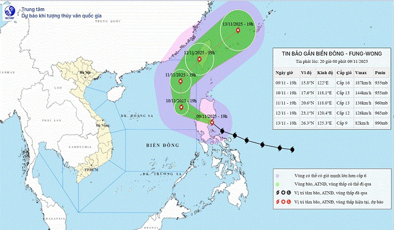 Bản đồ dự báo quỹ đạo và cường độ bão Fung-Wong phát lúc 20 giờ ngày 9/11.