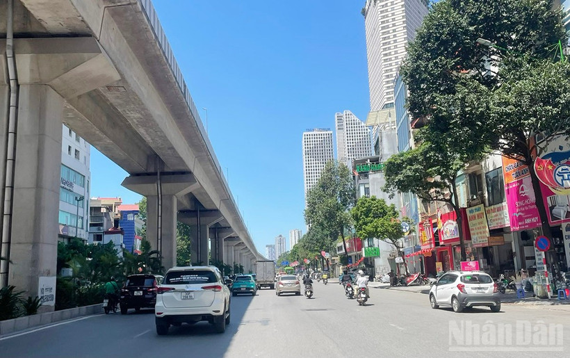 Dự báo khu vực Hà Nội ngày nắng, có nơi nắng nóng, chiều tối và đêm có mưa rào và dông vài nơi. (Ảnh minh họa: Đ.T)