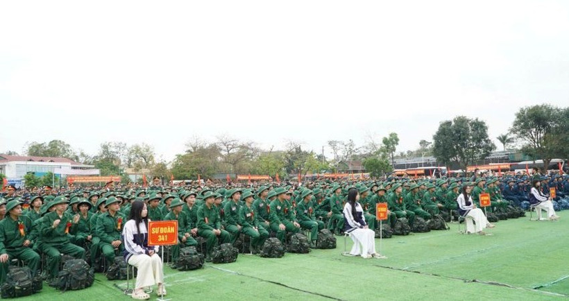 Thanh niên Nghệ An sẵn sàng lên đường nhập ngũ.