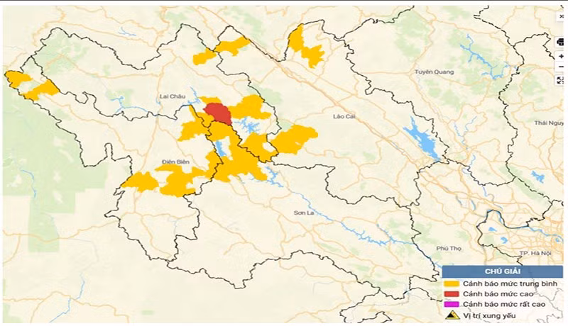 Bản đồ nguy cơ lũ quét, sạt lở đất đá trên các khu vực.