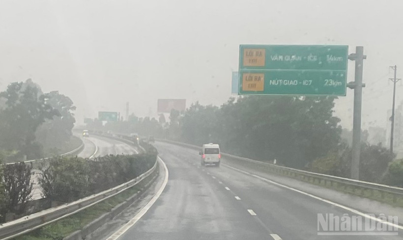 Dự báo khu vực Bắc Bộ sáng có sương mù, đêm có mưa vài nơi. (Ảnh minh họa: Đ.T)