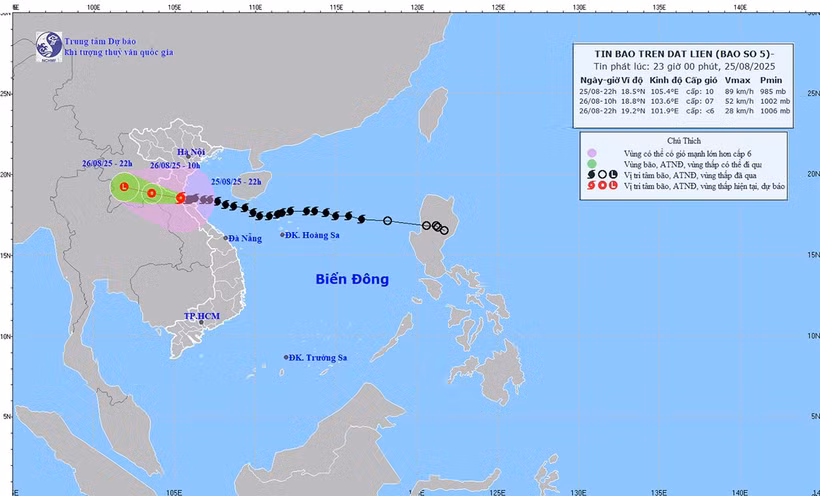 Bản đồ dự báo quỹ đạo và cường độ bão số 5 phát lúc 23 giờ ngày 25/8.