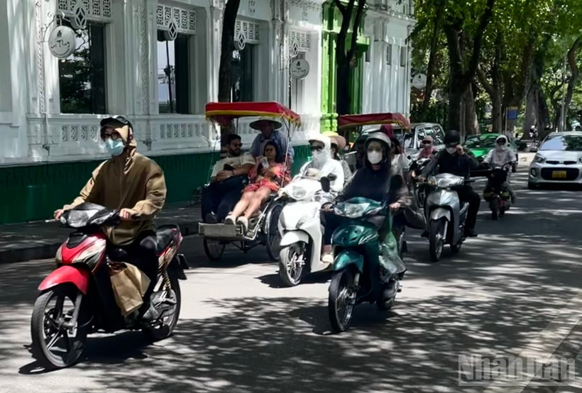 Khu vực Hà Nội ngày nắng, đêm không mưa, sáng và đêm trời lạnh. (Ảnh minh họa: Đ.T)