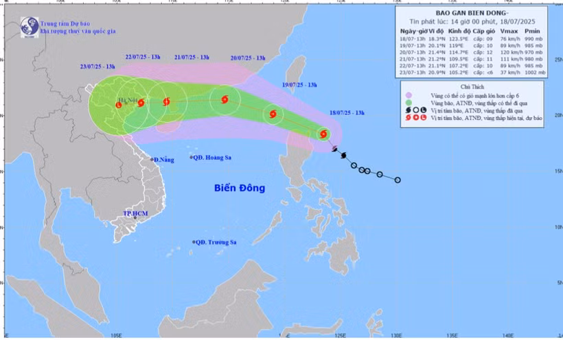 Bản đồ dự báo quỹ đạo và cường độ bão Wipha phát lúc 14 giờ ngày 18/7.