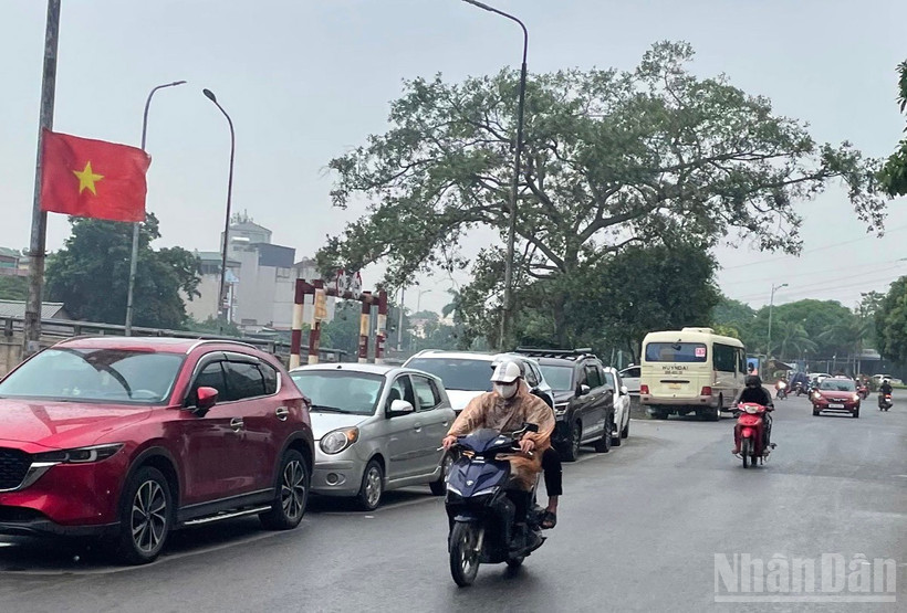 Dự báo khu vực Hà Nội có lúc có mưa rào và dông. (Ảnh minh họa: Đ.T)