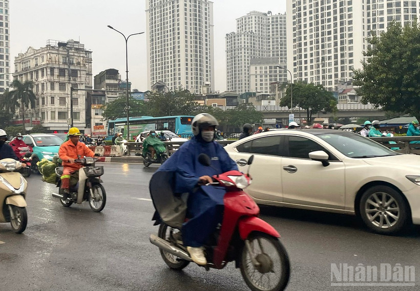 Dự báo khu vực Hà Nội có mưa nhỏ vài nơi,. (Ảnh minh họa: Đ.T)