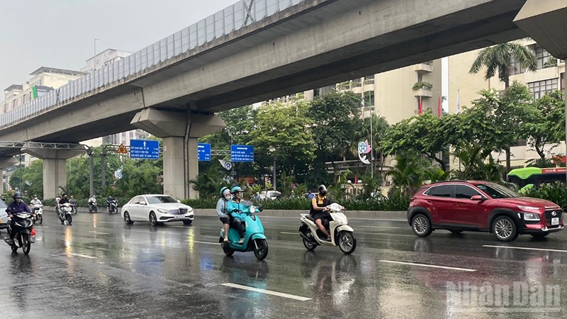 Dự báo khu vực Hà Nội có mưa, mưa rào rải rác. (Ảnh minh họa: Đ.T)