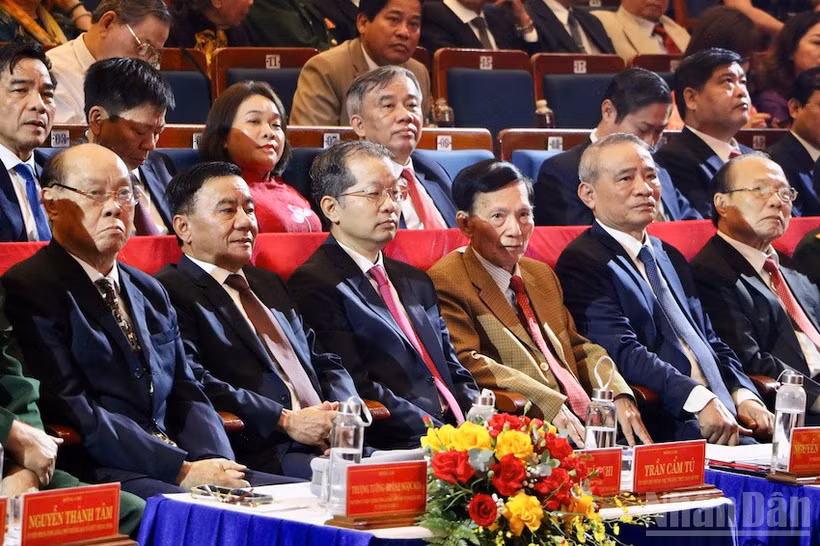 Đồng chí Trần Cẩm Tú, Thường trực Ban Bí thư cùng lãnh đạo các ban, bộ, ngành Trung ương dự buổi Lễ. (Ảnh: Nhóm PV)