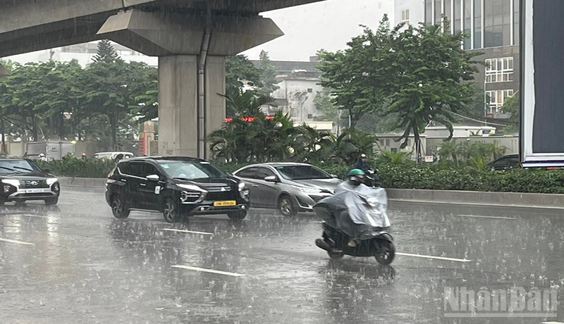 Dự báo khu vực Hà Nội có lúc có mưa rào và dông. (Ảnh minh họa: Đ.T)