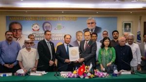 Đoàn công tác Đại sứ quán Việt Nam tại Pakistan làm việc với Phòng Công nghiệp và Thương mại thành phố Karachi (KCCI). (Ảnh: Đại sứ quán Việt Nam tại Pakistan)