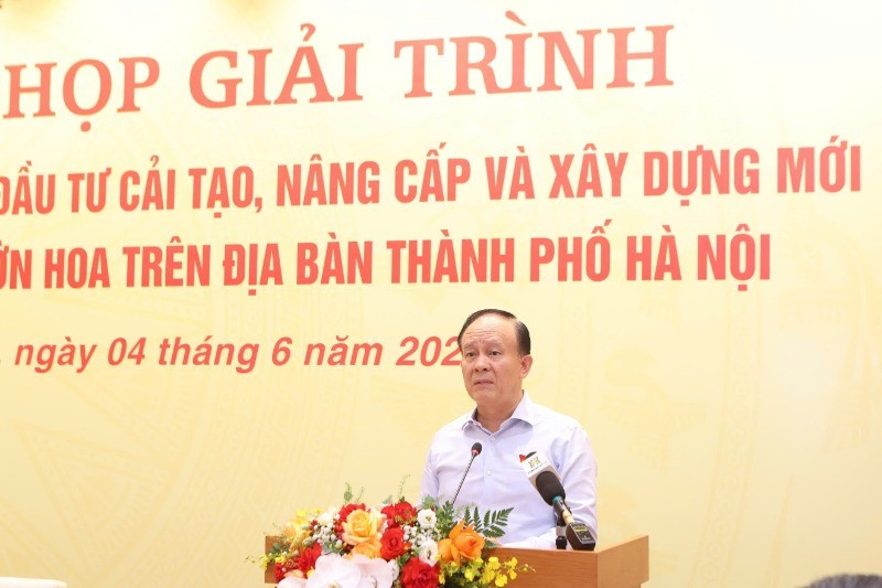 Chủ tịch Hội đồng nhân dân thành phố Hà Nội Nguyễn Ngọc Tuấn khai mạc phiên giải trình. img-20250604-102422-5214.jpg