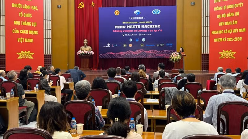 Toàn cảnh hội nghị. 