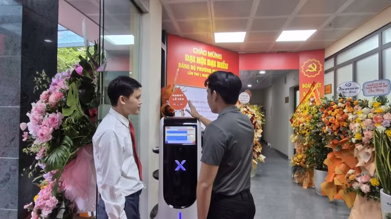 Hà Nội đang triển khai nhiều giải pháp chuyển đổi số để phục vụ người dân, doanh nghiệp tốt hơn. 