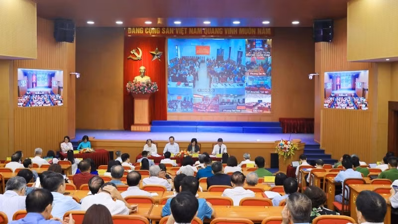 Cử tri bày tỏ sự quan tâm đến hiệu quả hoạt động của chính quyền địa phương trong thời gian tới.