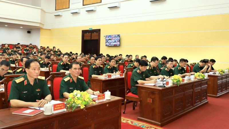 Các đại biểu tham dự hội nghị. z6673552486644-0a030fb97f0aabd534659effc7f8263b.jpg