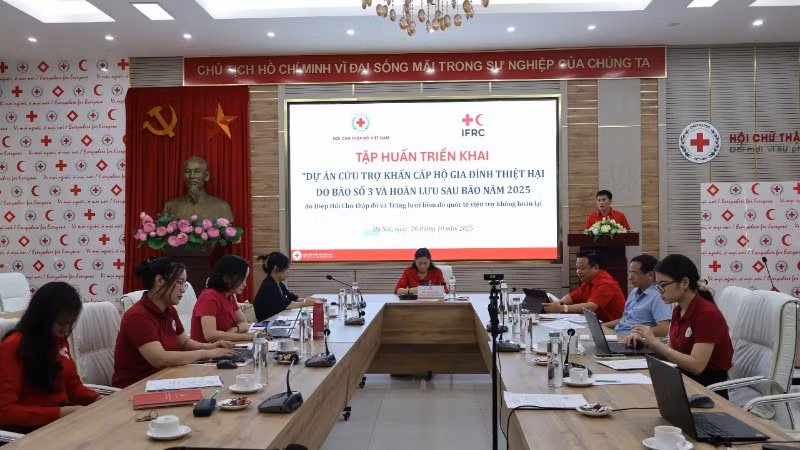 Toàn cảnh chương trình tập huấn triển khai dự án. 
