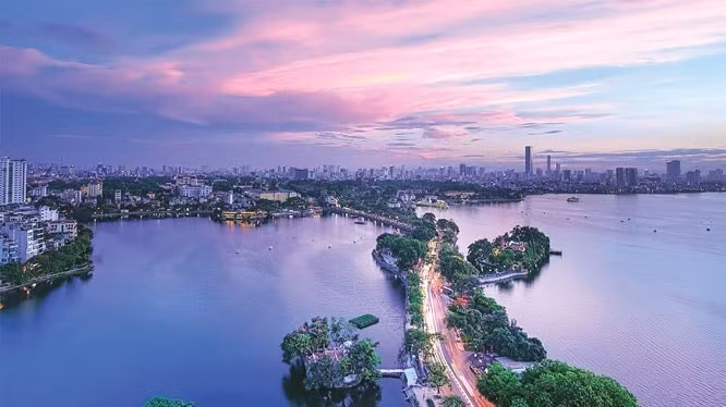Một góc Hồ Tây. (Ảnh: Lê Việt Khánh)