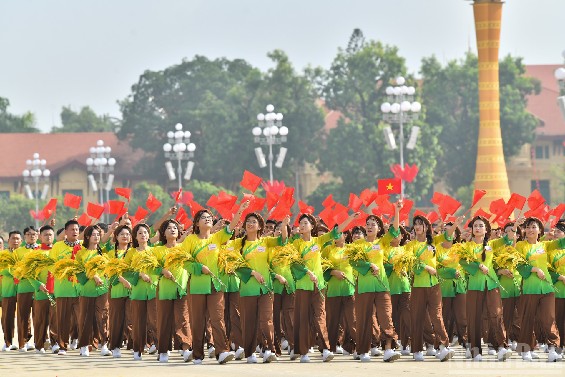 ndo_br_dieu-hanh-10-khoi-nong-nhan-vietnam.jpg