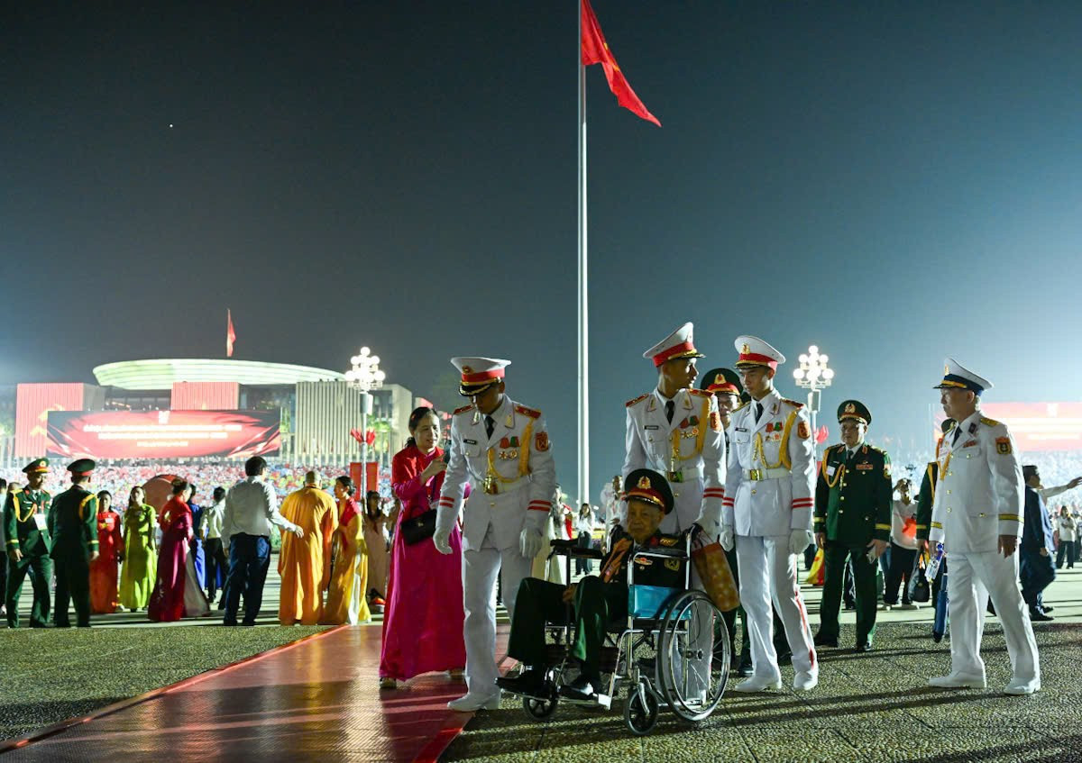 cac-cuu-chien-binh-ve-du-le-2.jpg