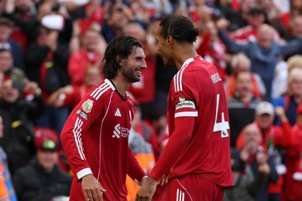 Liverpool đã có 3 chiến thắng liên tiếp để đứng đầu bảng xếp hạng. (Ảnh: LFC)