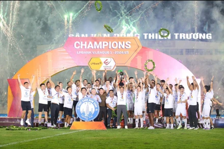 Thép Xanh Nam Định khép lại mùa giải bằng chiến thắng trên sân Thiên Trường. (Ảnh: Thép Xanh Nam Định FC)