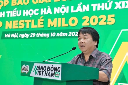 Nhà báo Phan Việt Hùng, Phó Tổng Biên tập Báo Thiếu niên Tiền phong và Nhi đồng, Phó Trưởng ban tổ chức giải phát biểu.