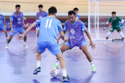 Các tuyển thủ futsal Việt Nam tập trung luyện tập trước thềm giải đấu. (Ảnh: VFF)