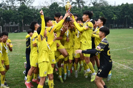 U14 Hà Nội ăn mừng chức vô địch Giải U14 các câu lạc bộ khu vực phía bắc 2025-2026. (Ảnh: Hà Nội FC)