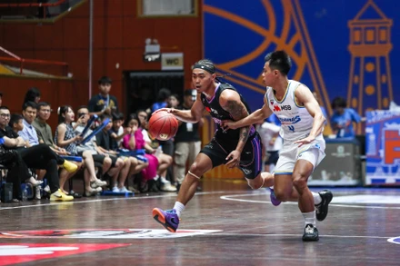 Hanoi Buffaloes vượt qua Ho Chi Minh City Wings với tỷ số 110-60. (Ảnh: VBA)