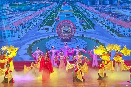 Một tiết mục nghệ thuật tại Lễ bế mạc. 