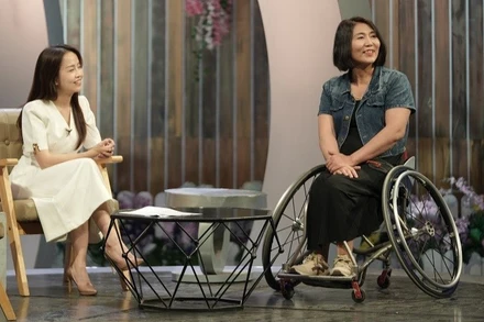 Những "vòng xe không mỏi" của chị Nguyễn Thị Kim Oanh đã truyền cảm hứng về ý chí, nghị lực sống cho nhiều người khuyết tật. (Ảnh: BTC)