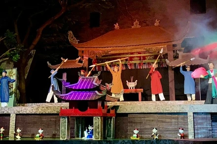 "Cảm xúc Long Thành" đưa khán giả đến với hành trình khám phá vẻ đẹp của Thăng Long-Hà Nội.