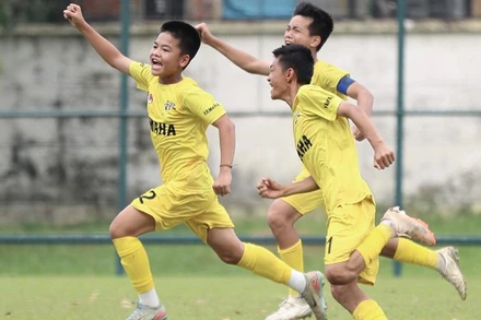 U13 Sông Lam Nghệ An giành vé vào chung kết. (Ảnh: VFF)