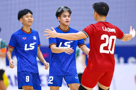 U20 Thái Sơn Bắc giành chiến thắng 5-3 trước Sài Gòn Titans để vào chơi trận chung kết. (Ảnh: VFF)