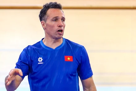 Huấn luyện viên Diego Giustozzi. (Ảnh: VFF)