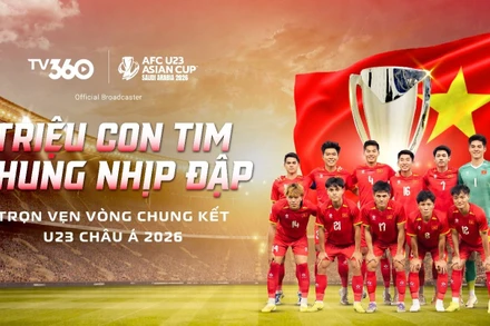 Người hâm mộ có thể theo dõi trận đấu thông qua các thiết bị thông minh, bảo đảm chất lượng hình ảnh và âm thanh ổn định.