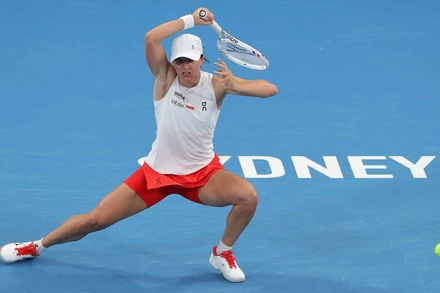 Iga Swiatek thi đấu ấn tượng để giúp đội tuyển quần vợt Ba Lan dẫn trước 1-0. (Ảnh: United Cup)